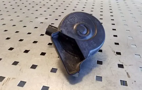 Volkswagen Tiguan Horn signal A046522