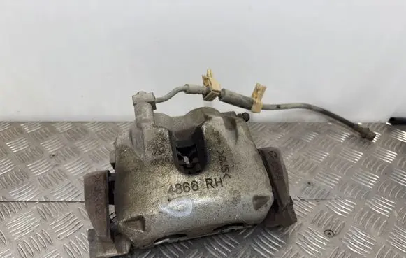 Dodge Durango III Front brake caliper 4866RH