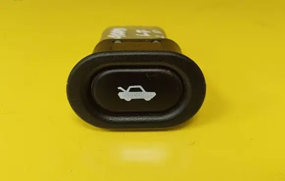 Saab 9000 CS Tailgate opening switch 4061883 03050010