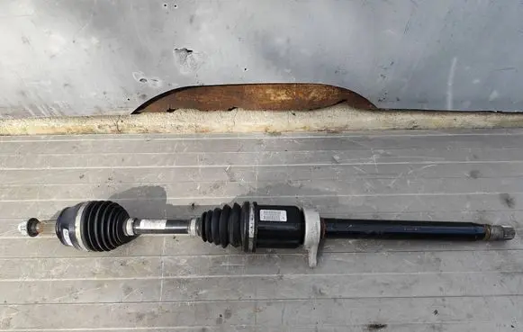 Jeep Cherokee Front driveshaft P68292308AA