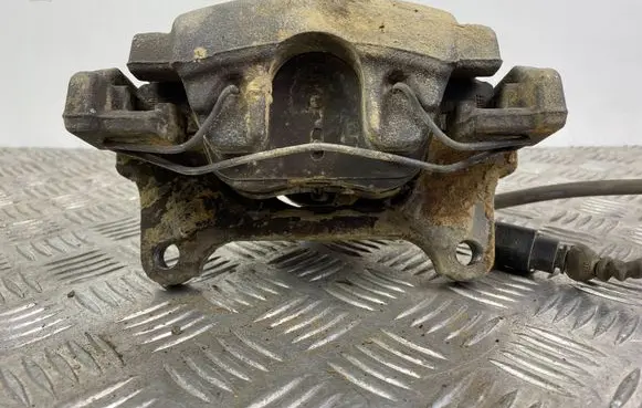 Volkswagen Tiguan Front brake caliper