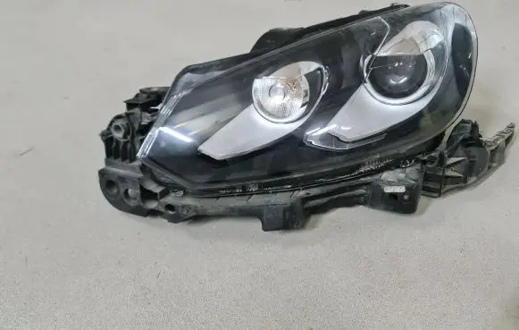 Volkswagen Golf VI Headlight/headlamp 5K1941751c 7L6941329B