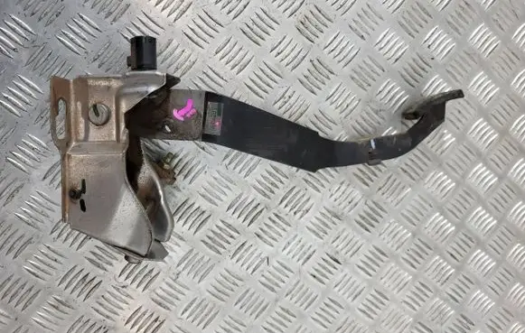 Fiat Fullback Clutch pedal 