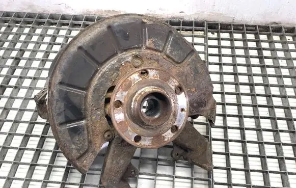 Skoda Yeti (5L) Front wheel hub spindle knuckle 