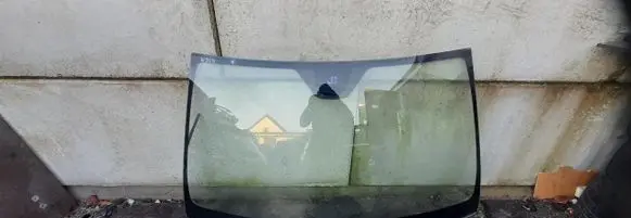 Mercedes-Benz C W204 Front windscreen/windshield window 2014R