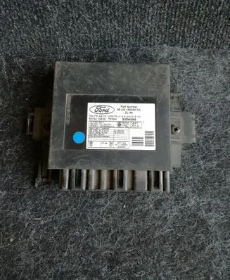 Ford Focus Comfort/convenience module 98AG15K600DC