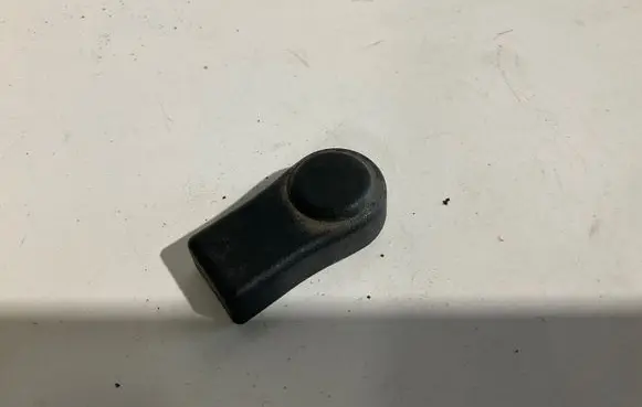 Mercedes-Benz E W211 Front driver seat rail trim A2119191720