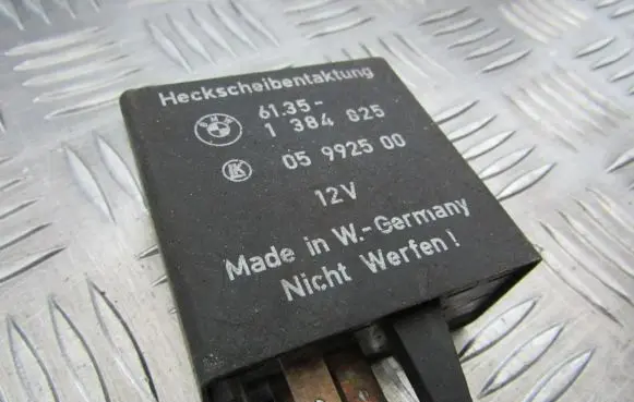 BMW 5 E34 Other relay 61351384825 61.35-1384825