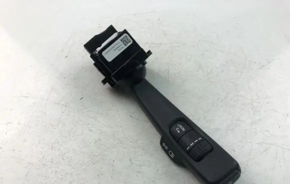 Volvo V40 Indicator stalk 31456045