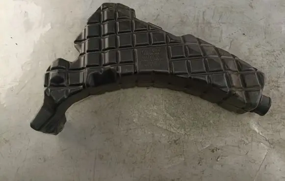 Intake resonator