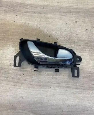 Nissan Qashqai Rear door interior handle 806704ea0a