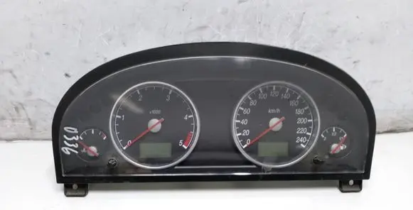 Ford Mondeo Mk III Speedometer (instrument cluster) 1S7F108411 44ZU187 1S7F10849GE