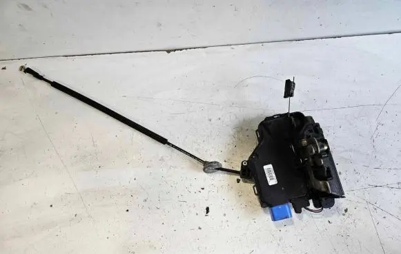Volkswagen Caddy Front door lock 3D1837015 A00467