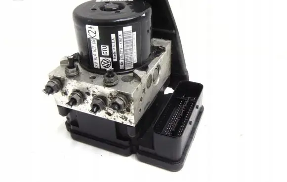 Volkswagen Golf VI ABS Pump 1K0614517DG 1K0907379BJ