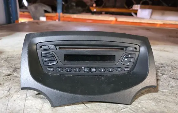 Ford Ka Radio/CD/DVD/GPS head unit 7355262370