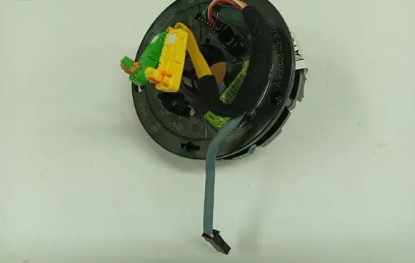 Mercedes-Benz B W245 Airbag slip ring squib (SRS ring) A1695408145