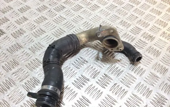 Land Rover Discovery Sport Engine coolant pipe/hose G4D38555BD