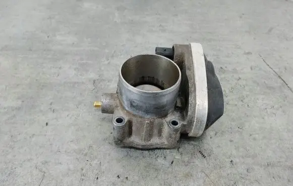 Renault Laguna II Throttle body valve 