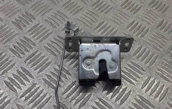 Opel Astra G Tailgate/trunk/boot lock/catch/latch 09130569