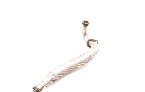 Audi A4 S4 B9 Turbo turbocharger oiling pipe/hose 04E145735J