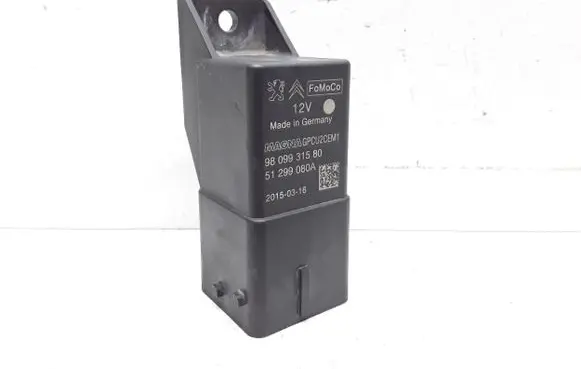 Volvo V40 Glow plug pre-heat relay 9809931580 51299080A