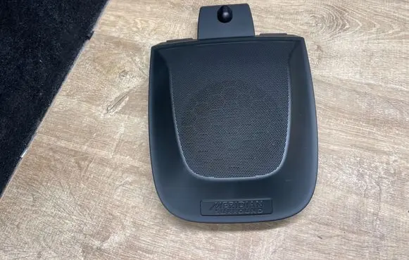 Jaguar XF X260 Panel speaker DX2304454A E129673221C E129693221