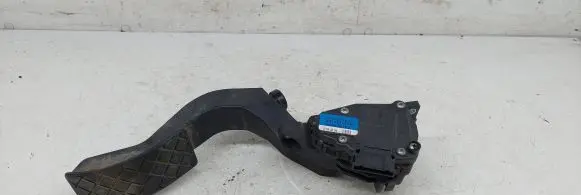 Volkswagen PASSAT B5.5 Accelerator throttle pedal 8D1723523N 6PV00837602