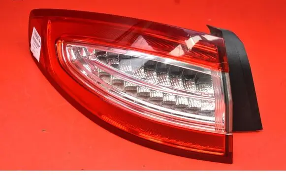 Ford Mondeo MK I Rear/tail lights DS7313405FJ
