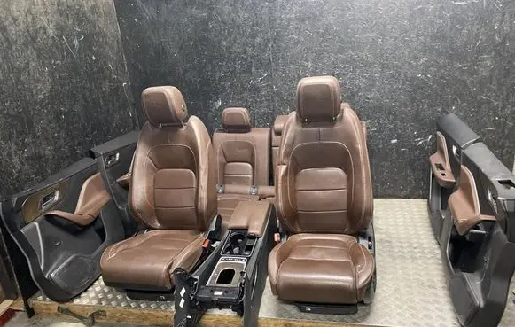 Jaguar F-Pace Seat set 