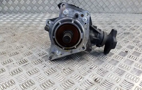 Nissan X-Trail T31 Gearbox transfer box case 