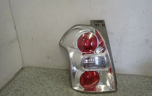 Toyota Corolla Verso AR10 Rear/tail lights 81560-0F060