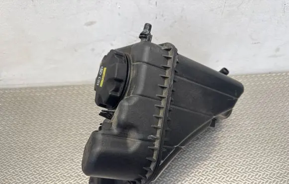 BMW X3 G01 Coolant expansion tank/reservoir 11564310 8677649 17138677649