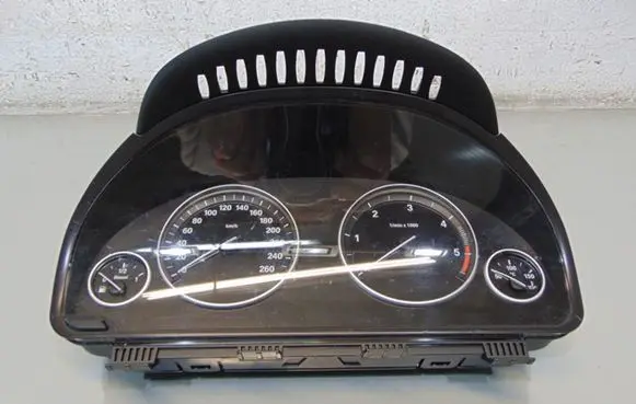 BMW 5 F10 F11 Speedometer (instrument cluster) 9227614