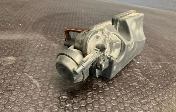 BMW 3 E46 Electric throttle body valve 7544806