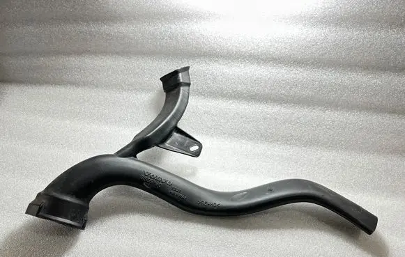 Air intake hose/pipe