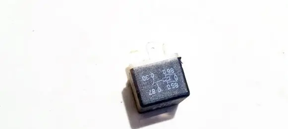 Volkswagen PASSAT B5 Other relay 431951253h