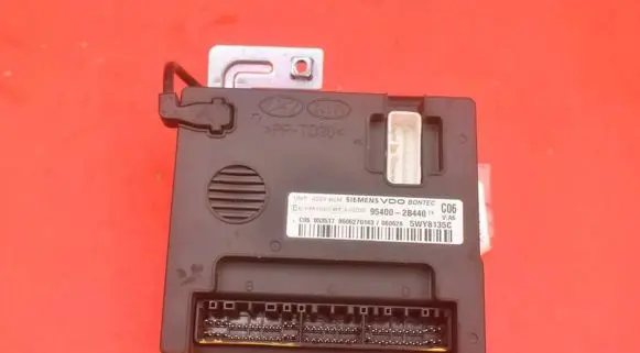 Hyundai Santa Fe Engine control unit/module ECU 95400-2B440
