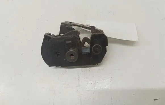Volvo XC90 Loading door lock 30649106