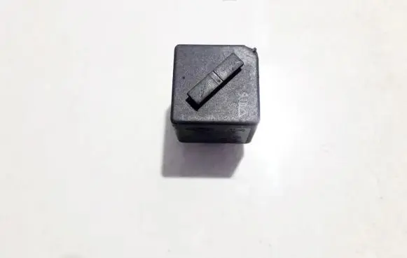 Ford Mondeo MK II Other relay 93bg14n089c1b v23136-j4-x31