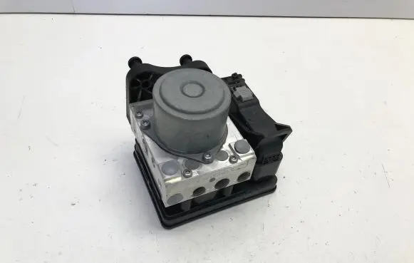 Mercedes-Benz GLC AMG ABS Pump A2059005951