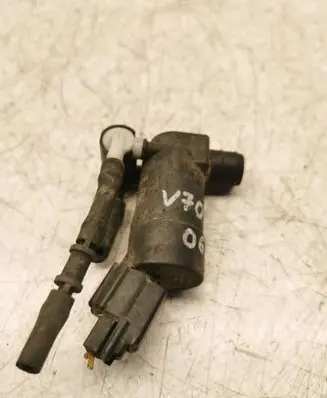 Volvo V70 Windscreen/windshield washer pump