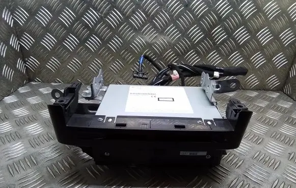 Lexus ES 250 - 300 - 330 Radio/CD/DVD/GPS head unit 8614033F60