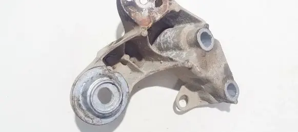 Audi A4 S4 B5 8D Engine mounting bracket 8d0199352h