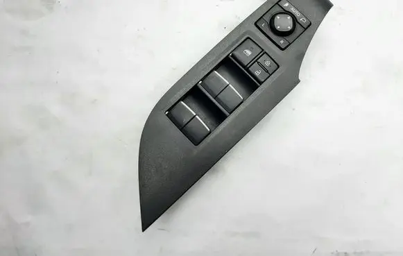 Toyota RAV 4 (XA50) Electric window control switch 8404042030