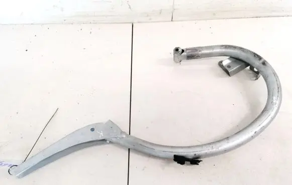 Tailgate/trunk/boot hinge