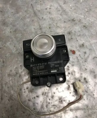 Mercedes-Benz E W212 Head unit multimedia control A2128702751BILI A2128702751