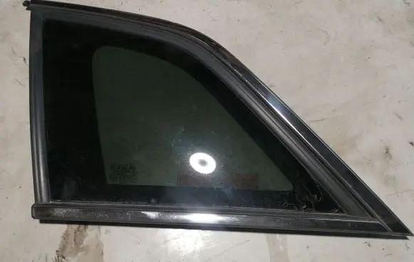 Opel Antara Rear side window 96660068