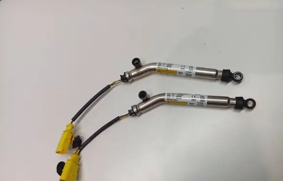 Audi A7 S7 4K8 Bonnet Pedestrian Airbag Actuator 0589P1000684 4K8823823E