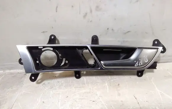 Audi A6 S6 C6 4F Front door interior handle 4F0837020C