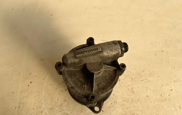 Opel Kadett E Vacuum pump 90106995